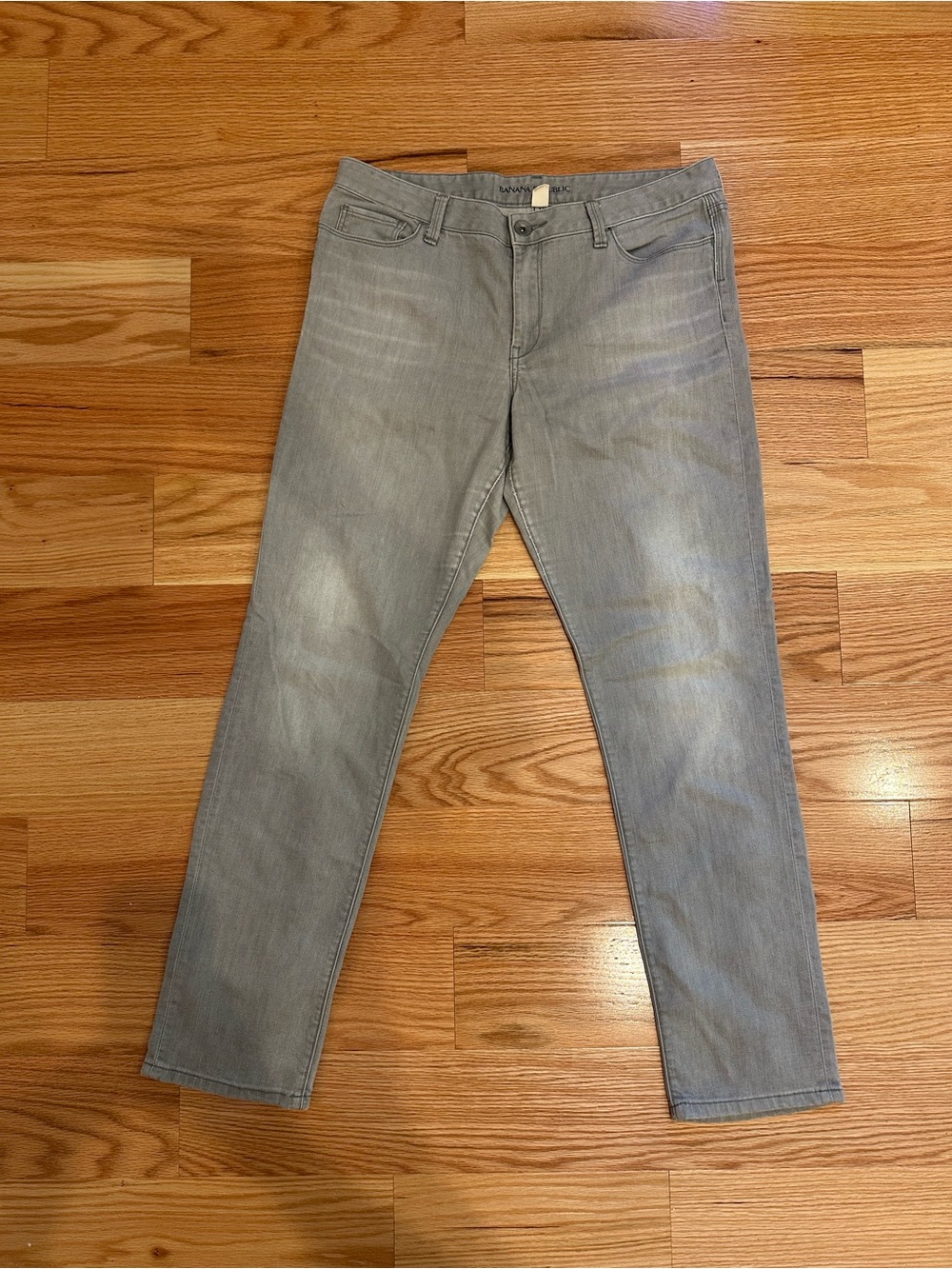 Banana Republic Women’s Straight Slim Skinny Jeans in Light Gray Sz 32